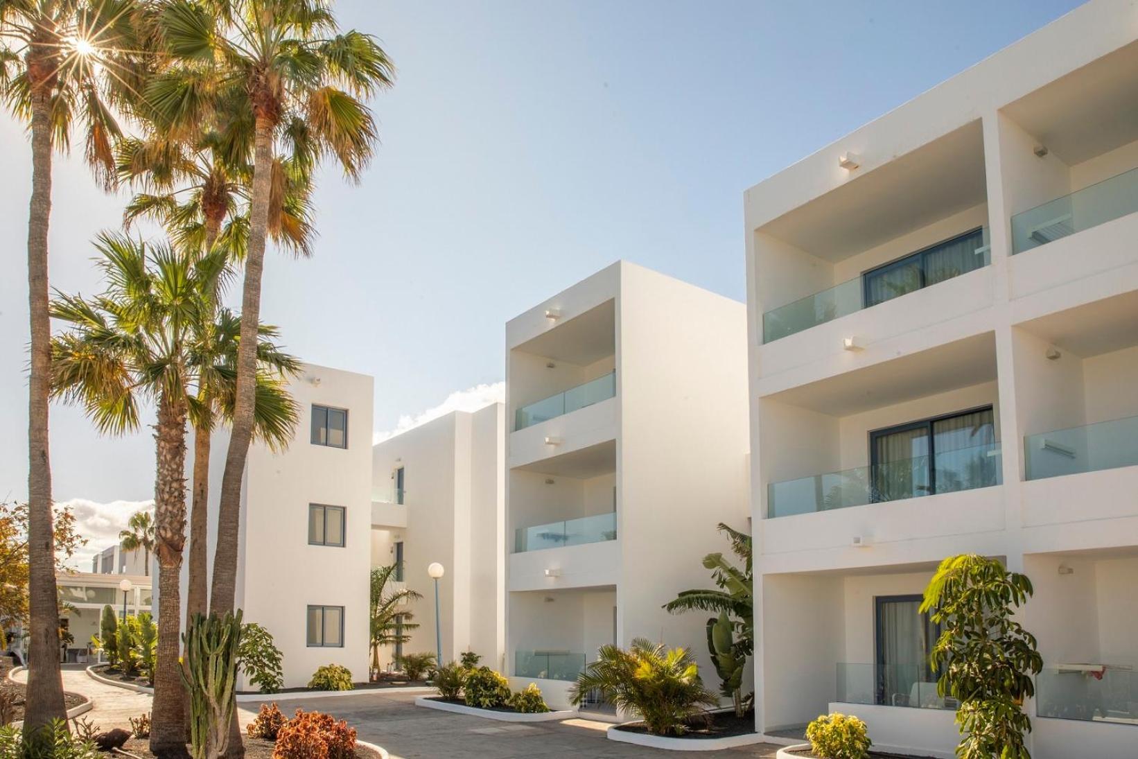 Hotel Oasis Lanz Mate 4*